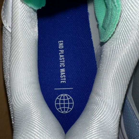 ADIDAS AVAFLASH TENNIS SHOES,9, CB2473 - Picture 7 of 8